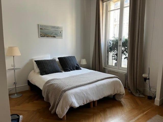 Guestready - Luxurious Charm Near Arc De Triomphe Appartamento Parigi